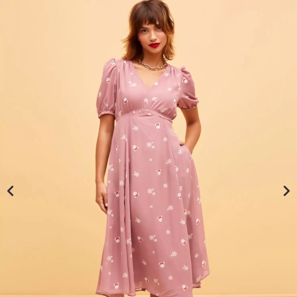 BNWT Her Universe Disney Minnie Mouse Flower Chiffon Midi Dress Medium